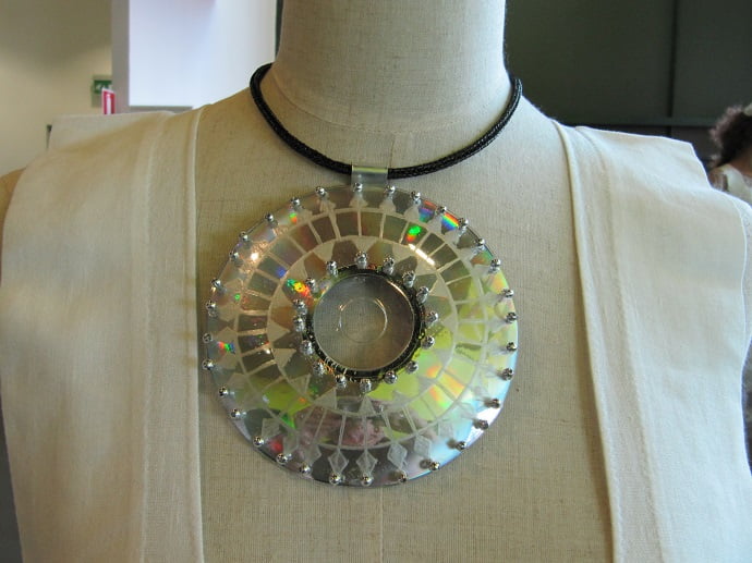 Juuripukeutumista ja päähänpistoja